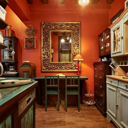 Vintage And Central For Two Athens