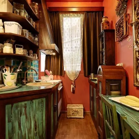 Vintage And Central For Two Athens